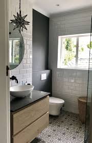 Most Popular Small Bathroom Remodel Ideas On A Budget In 2018 This Beautiful Look Was Create Banyo Ic Dekorasyonu Banyo Yeniden Modelleme Beyaz Banyo Fikirleri