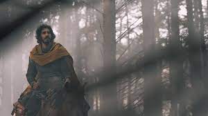 .the green knight tells the story of sir gawain (dev patel), king arthur's reckless and headstrong nephew, who embarks on a daring quest to confront the eponymous green knight, a gigantic. The Green Knight