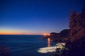 Maybe you would like to learn more about one of these? Heceta Head Lighthouse At Night Bild Von Florence Oregon Coast Tripadvisor