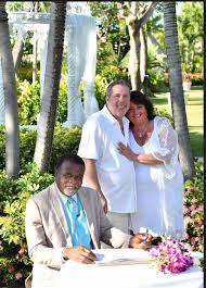 One year ago today I Married my best friend , the love of my life and it  only took us 40 years to get there ! Happy first anniversary Leo Scully gos