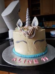 Licorne A La Criniere Multicolore Creme Au Beurre Meringuee Vanille