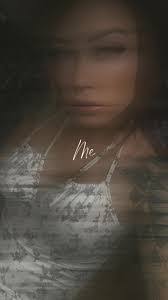 Danielle Hubble's Instagram, Twitter & Facebook