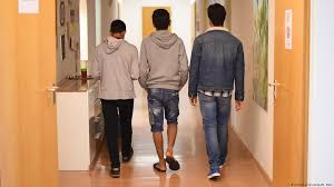 Disappointed refugees driven to prostitution – DW – 04242017