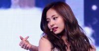 TWICEのツウィ、JYPと契約終了説…所属事務所「協議中」 - 時事通信