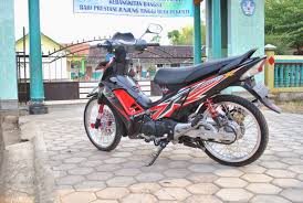 Rangkaian rpm led ini mirip ama yang di pake di vario 125. Modifikasi Motor Supra X 125 Merah Hitam Modifikasi Motor Terbaru 2021