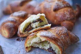 Check spelling or type a new query. Cornetti Sfogliati Senza Burro Ricetta Furba Farciti Con Nutella