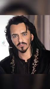 Robert Elvis Parada (@robertoparadaestudios) · Instagram 照片和视频