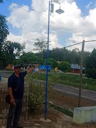 Pabrik produsen guardrail pagar pengaman jalan harga murah, jual tiang lampu pju oktagonal harga murah, jual tiang penangkal petir, tiang cctv, tower lampu lapangan bola stadion, tiang pju antik. Program Pengadaan Tiang Lampu Jalan Di Tiyuh Mekar Sari Jaya Diduga Mark Up Fokuskriminal