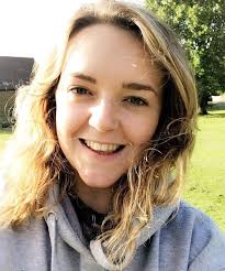 Student claims she's found a bizarre 'cure' for the agonising psoriasis  left her a recluse