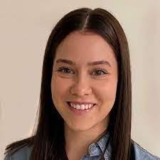 Amanda Scarff's Instagram, Twitter & Facebook