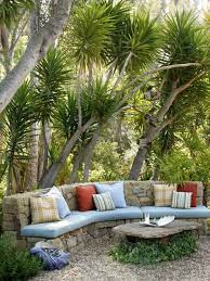 voici nos exemples pour un banc de jardin outdoor rooms outdoor living backyard