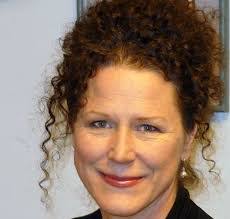 Heidi Kern's Instagram, Twitter & Facebook