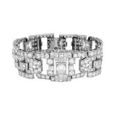 Les bijoux art déco, aussi bien les colliers, bagues anciennes, que les bracelets, boucles d'oreille la maison baume est spécialisée en joaillerie depuis 1975. Bijoux Art Deco Comment Les Reconnaitre Miller