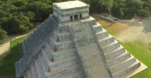 Resultado de imagen para chichen itza }