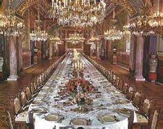 Royal furniture can help you find the perfect formal dining set, casual dining set, dining table, kitchen table, stone top dining table, pub table, bar, bar and barstools, dining chair, china cabinet, server, buffet, or baker's rack. 29 Royal Dining Room Ideas Royal Dining Room Dining