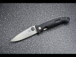 The full size dejavoo sports a blade just under 4 inches (3.95″ to be exact) with an overall length of 9.12″ and a weight of 4.10oz (3.2″ blade. Benchmade 740 Dejavoo Youtube