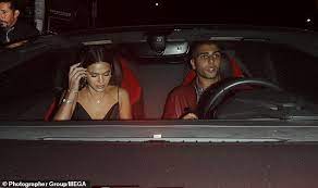 O flagra de bruna marquezine com younes bendjima por los angeles deu o que falar. Kourtney Kardashian S Ex Boyfriend Younes Bendjima Heads Out On A Date With A Lookalike Daily Mail Online