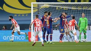 سوف تتم مباراة فريق برشلونه مع فريق أتليتكو مدريد غدا الخميس في تمام الساعه التاسعه مساء بتوقيت مصر ، في دور قبل والفائز من مباراة اليوم من ريال مدريد وفالنسيا سوف يواجه الفائز من مباراة برشلونه واتليتكو مدريد غدا في نهائي كاس السوبر الاسباني. Ø¨ÙŠÙ„Ø¨Ø§Ùˆ ÙŠÙ‚Ù„Ø¨ Ø§Ù„Ø·Ø§ÙˆÙ„Ø© Ø¹Ù„Ù‰ Ø¨Ø±Ø´Ù„ÙˆÙ†Ø© ÙˆÙŠØªÙˆØ¬ Ø¨ÙƒØ£Ø³ Ø§Ù„Ø³ÙˆØ¨Ø± Ø§Ù„Ø¥Ø³Ø¨Ø§Ù†ÙŠ Ù„Ù„Ù…Ø±Ø© Ø§Ù„Ø«Ø§Ù„Ø«Ø© ÙÙŠ ØªØ§Ø±ÙŠØ®Ù‡ ÙÙŠØ¯ÙŠÙˆ Rt Arabic