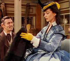 Pe aripile vântului, publicat pentru prima oară în mai 1936, este un roman de dragoste/istoric scris de autoarea margaret mitchell, care a câștigat pentru acest roman premiul pulitzer în anul 1937. Pin On Movie