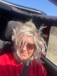 WOOHOO!!! YEAH BABY!!!!! SOLE POSSESSION OF FIRST PLACE!!!!! 4 GAME WINNING  STREAK!!!!! GO HAWKS!!!!!!!!