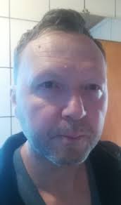 Herzlich willkommen hier in der Gruppe. "Vermisst". Wir suchen hier  ausschließlich nach Personen. Wenn ihr Suchmeldungen einreicht, achtet  bitte darauf, dass diese auch wieder gelöscht werden, wenn die betreffende  Person gefunden wurde.