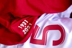 Cette saison, il avait déjà officié sur un match des stadistes, c'était lors de #scosdr (j3). Stade De Reims Le Maillot Domicile 2020 21 Est Sorti Officiel