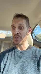 Andrew Gipe's Instagram, Twitter & Facebook