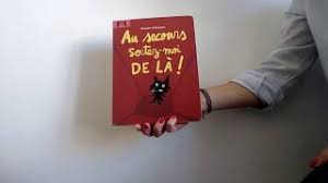 Est venu se glisser juste à côté de son petit frère au secours voilà le loup ! Au Secours Sortez Moi De La Carole Youtube