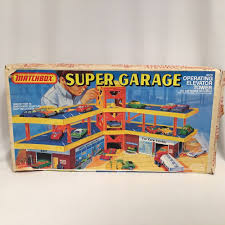 Vintage Matchbox Super Garage Operating Elevator 1979 550102 In Box Usa Matchbox Matchbox Car Care Box