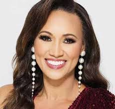 Mary Carpousis's Instagram, Twitter & Facebook