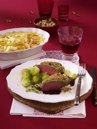 Rehrucken Mit Walnuss Kruste Und Selleriegratin Rezept Rehrucken Rezepte Hauptspeise