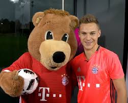 This is the shirt number history of joshua kimmich from fc bayern münchen. Berni Heute Feiert Mein Freund Joshua Kimmich Seinen 2 4 Geburtstag Was Wunscht Ihr Unserem Kids Club Kapitan Zum Heutigen Ehrentag Miasanmia Facebook