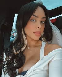 Kristy Scott's Instagram, Twitter & Facebook