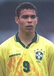 Young Ronaldo Leyendas De Futbol Tarjetas De Futbol Fotos De Futbol