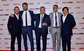 Nato a roma, laureato in relazioni internazionali a firenze, giornalista professionista dal 1996, dopo tre anni di esperienza a londra a bloomberg television, approda nel 1999 a radio 24 dove si occup. Serie A 2019 2020 La Programmazione Su Sky Sport Conduttori E Palinsesti