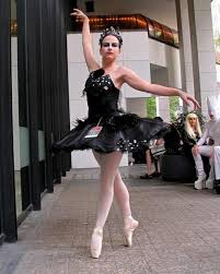 Diese besondere kostüm black swan wunderbare bilder nimmt im zusammenhang mit ist erhältlich können speichern. 100 Ideas For Carnival Costumes Be Different Interior Design Ideas Avso Org