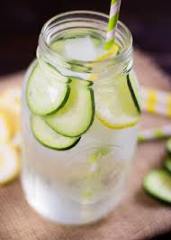 Anda semua pernah dengar tak mengenai detox water ataupun infused water? 4 Resipi Air Detoks Untuk Kurus Salaam
