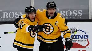 Patrice bergeron and brad marchand. Brad Marchand Carries Boston Bruins Big 2nd And Past Pittsburgh Penguins Tsn Ca
