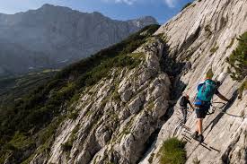 Hammersbach, beginn des weges zu höllentalklamm, begrenzte parkmöglichkeit. Projekt 16 Gipfel Durchs Hollental Auf Die Zugspitze Der Weg Ist Das Ziel