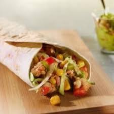 Wrap Au Poulet Mais Et Guacamole Recette Wraps Poulet Recette Wrap Et Repas Mexicains