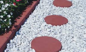 Find out your desired marble chips with high quality at low price. White Marble Chips Pavestone Landscaping With Rocks White Marble Patio Stones