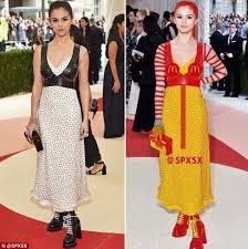 The Internet Reacts With Hilarious Met Gala Memes Kim Kardashian Taylor Swift Met Gala Gala