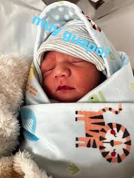 Ya tenemos el sobre y se lo entregué al shulo 😱😱😱😱😱😱 Ya casi sabremos  que eres bebé hermos@ Te amamos y solo queremos que vengas san@, te  esperamos con ansias! 🙌🏼🙏🏼 Corran