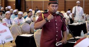 The individual who threatened to assault muhammad zamri vinoth kalimuthu was detained by the brickfields, kuala lumpur, police yesterday. Muhammad Zamri Vinoth Kalimuthu News Muhammad Zamri Vinoth Kalimuthu