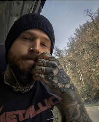 Things I love about GTLO. Their passion for the music The talent of the  musicians The vocals are perfect Their proficiency The set list changes  often The fans The vibe, what am