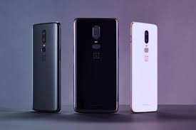 The oneplus 6 boosts everything about the popular device, from speed to looks to camera quality. The Oneplus 6 Is An Iphone X Clone For Nearly Half The Price Pcworld