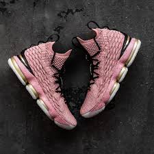 Tenis lebron deals xv rosa