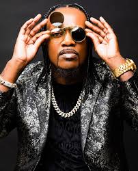 Eric Gales has earned high praise by guitarists' guitarist and household  name axe men such as Joe Bonamassa, Carlos Santana, Dave Navarro, and Mark  Tremonti. In addition, he has held his own