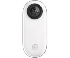 It weighs about 6x lighter than your old action cam, with the same sized image sensor, and fits perfectly on your shirt. Insta360 Go Ab 189 33 Marz 2021 Preise Preisvergleich Bei Idealo De