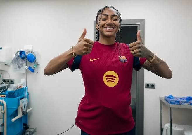 Kerolin acerta com o Barcelona e bate recorde hist&oacute;rico